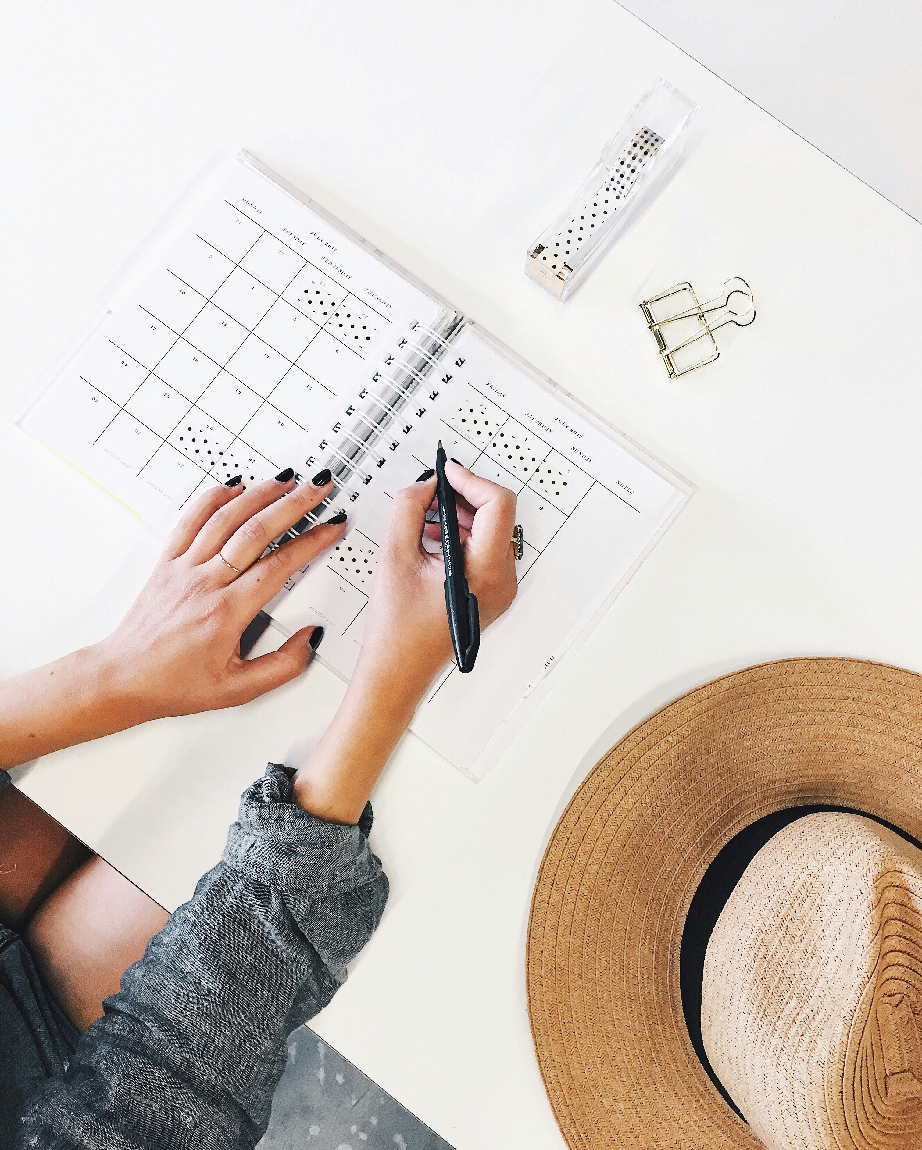 What Is Compound Interest? A Christian Woman’s Guide to Growing Wealth Wisely